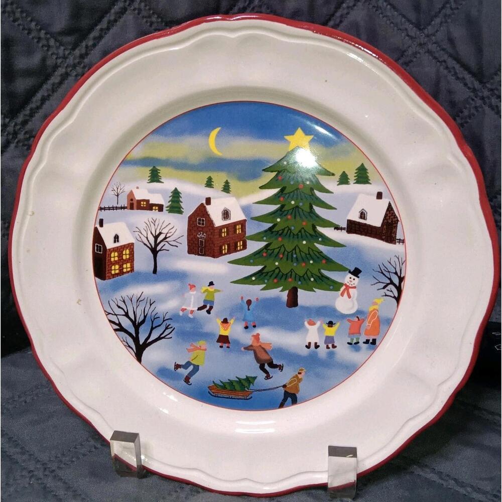 Nantucket Home For Christmas Scalloped Plate 8"